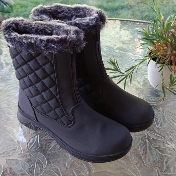 Athletech gray/black woman's boots. Size 6 Fur, Warm, Comfort. - Picture 1 of 7